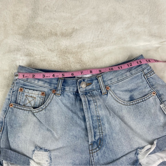 The Laundry Room Jean Shorts - Picture 4 of 9